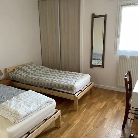 アパート Spacious Cocoon With Two Terraces *