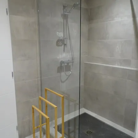 Spacious Cocoon With Two Terraces Apartament *